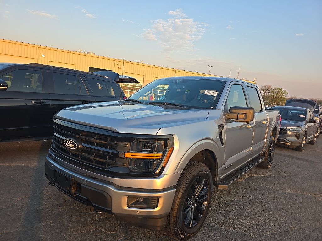 2025 Ford F-150 XLT photo