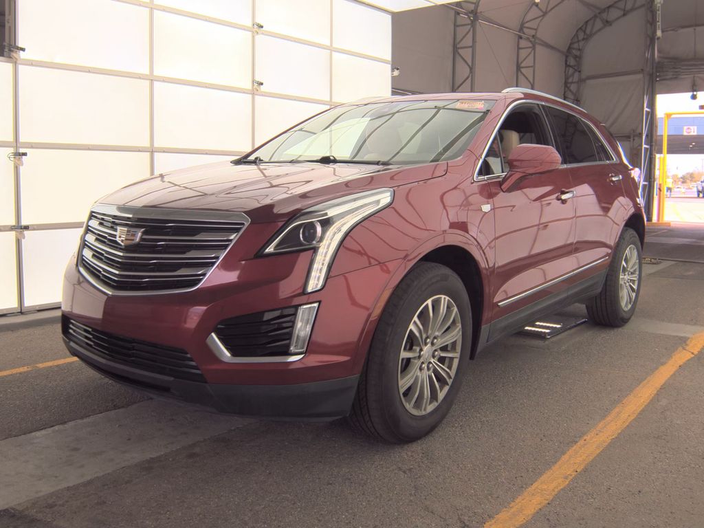 2019 Cadillac XT5 Luxury FWD photo