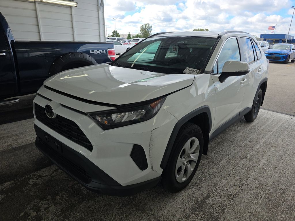 2021 Toyota RAV4 LE photo