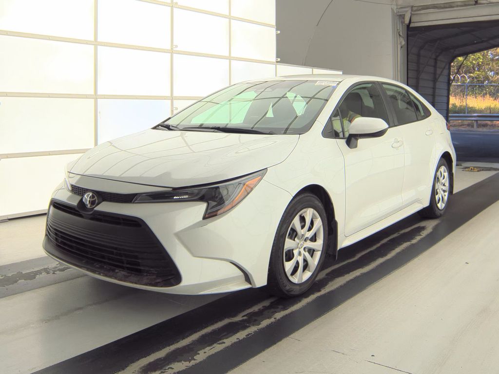 2026 Toyota Corolla LE photo