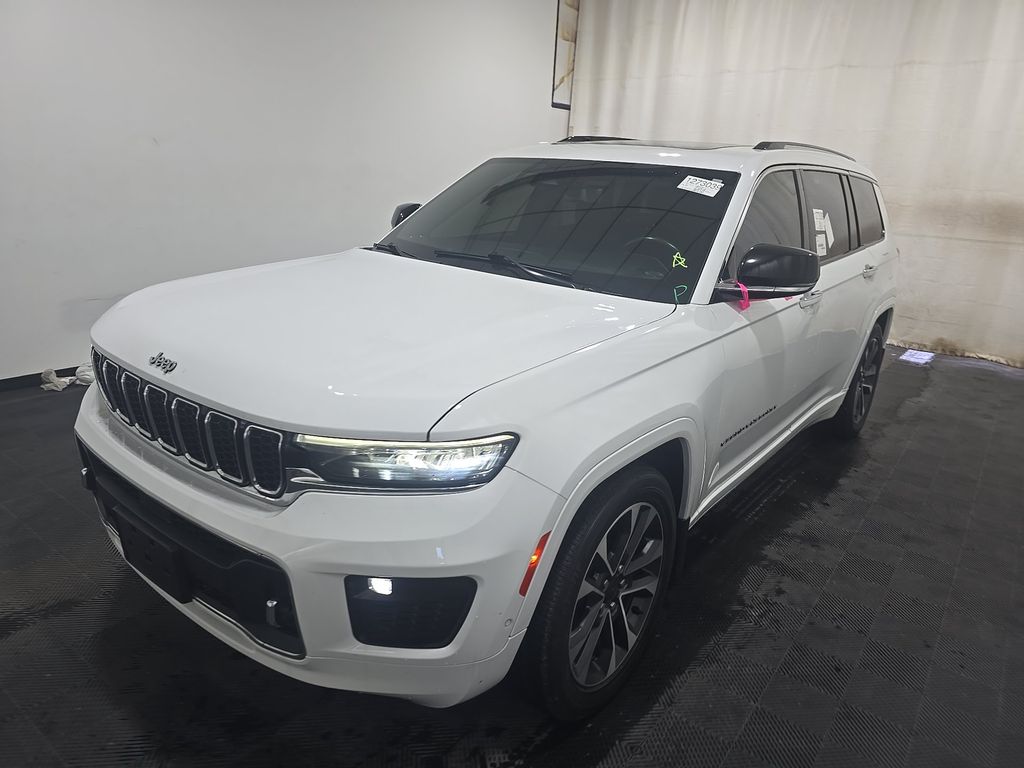 2021 Jeep Grand Cherokee Overland photo