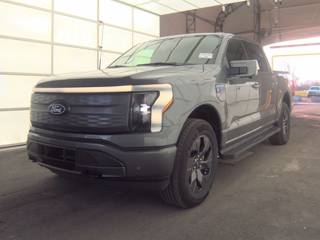 2025 Ford F-150 Lariat photo