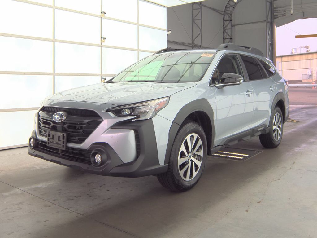 2025 Subaru Outback Premium photo