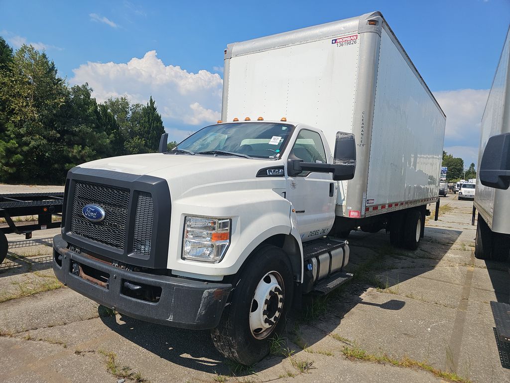2019 Ford F-750 Super Duty photo