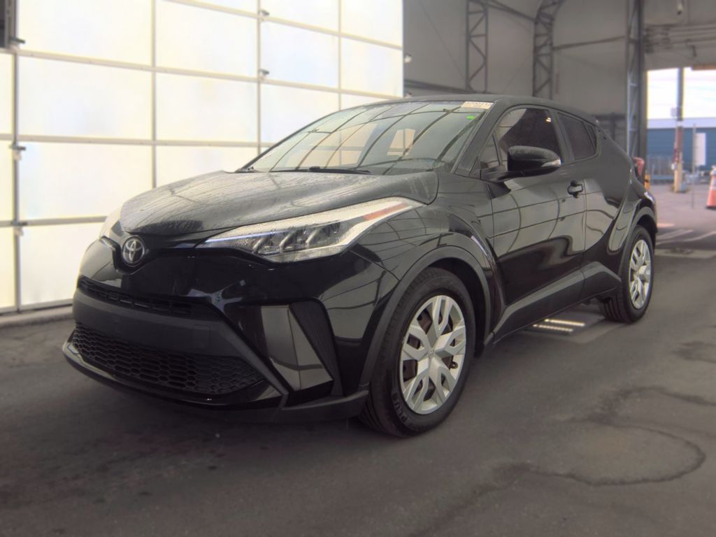 2021 Toyota C-HR LE photo