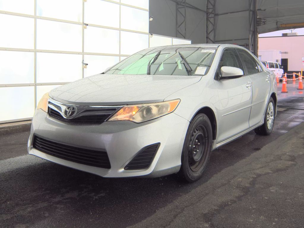 2012 Toyota Camry LE photo