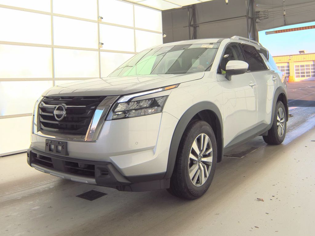 2025 Nissan Pathfinder SL photo