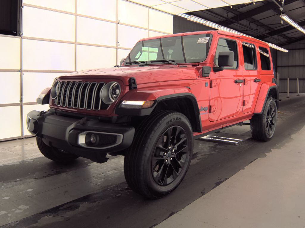 2025 Jeep Wrangler Sahara photo