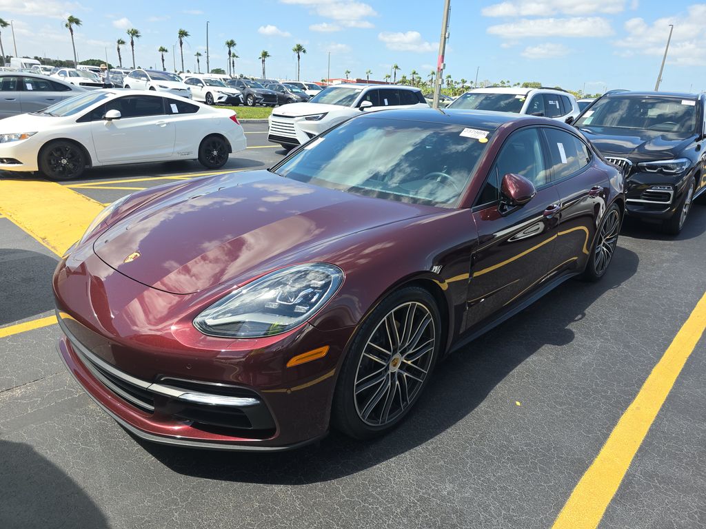 2018 Porsche Panamera 4 photo