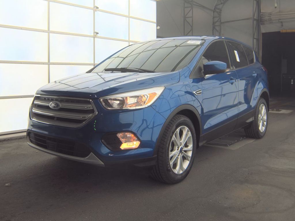 2019 Ford Escape SE photo