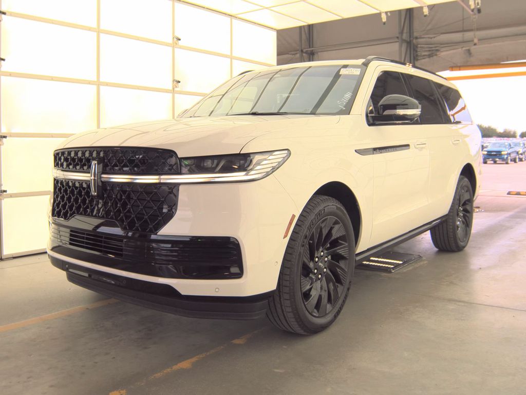 2025 Lincoln Navigator Reserve photo