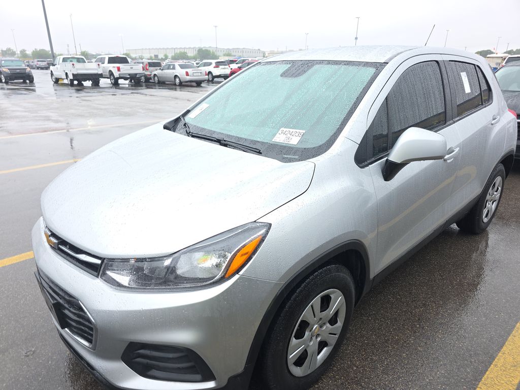 2017 Chevrolet Trax LS photo