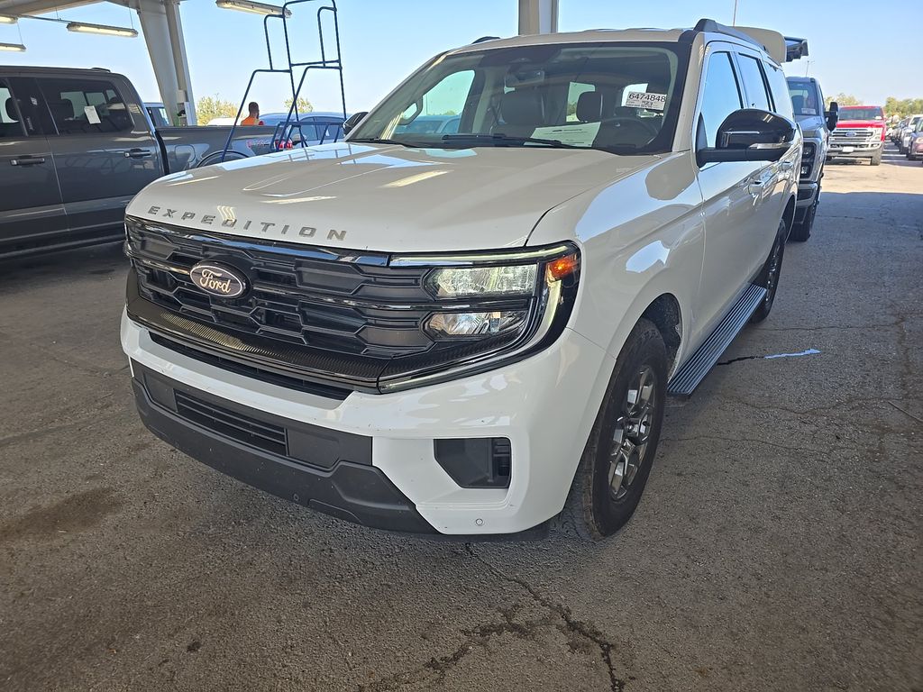 2026 Ford Expedit Active photo