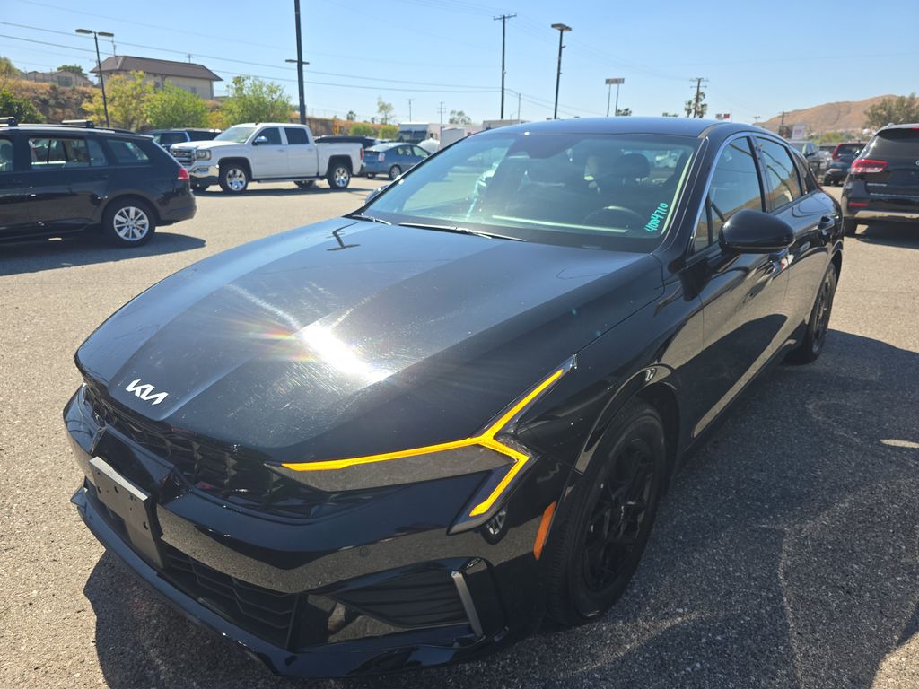 2025 Kia K5 LXS photo
