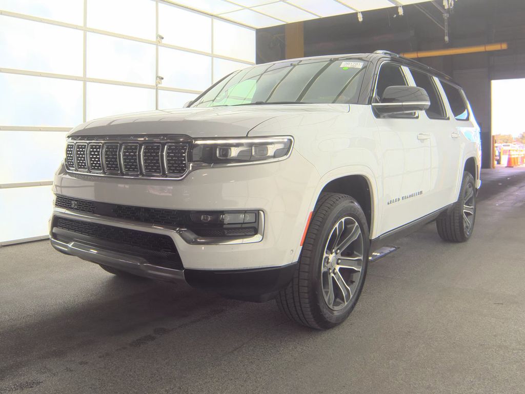 2023 Jeep Grand Wagoneer photo