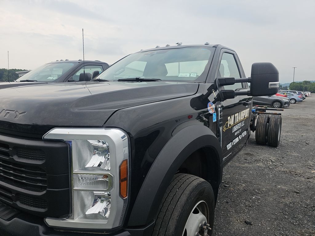 2025 Ford F-600 RG XL photo