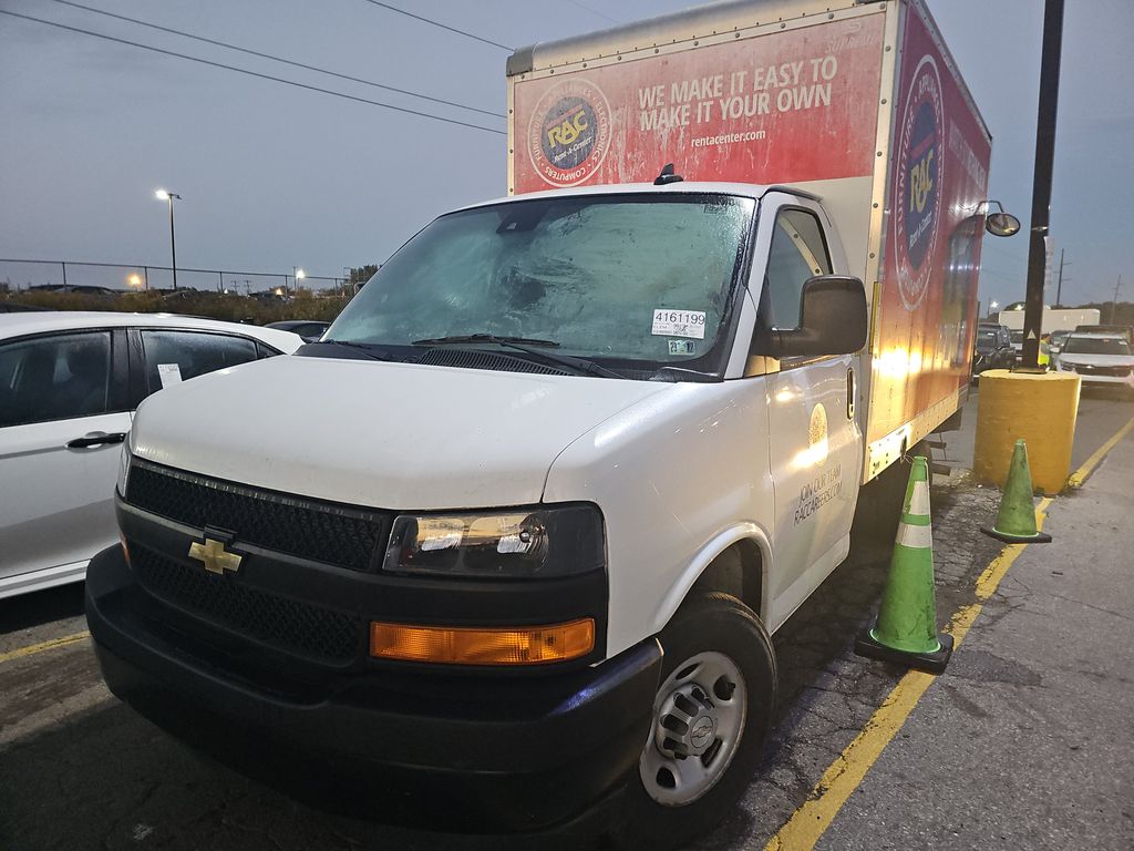 2021 Chevrolet G3500 Cutawy photo