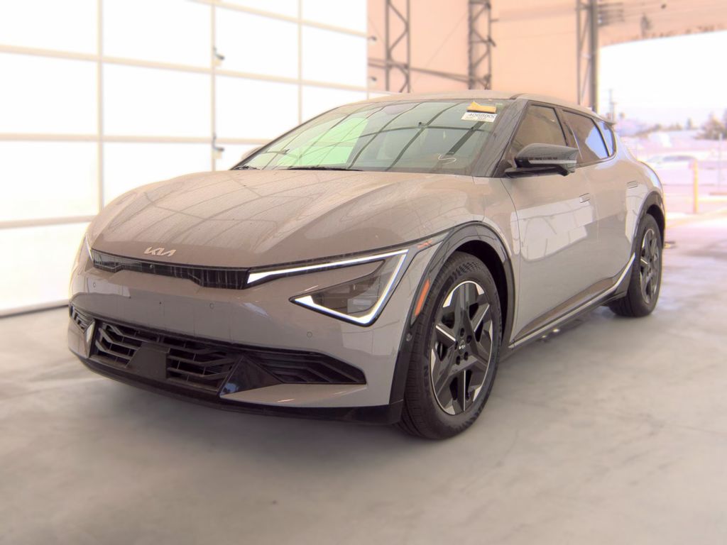 2025 Kia EV6 Wind photo