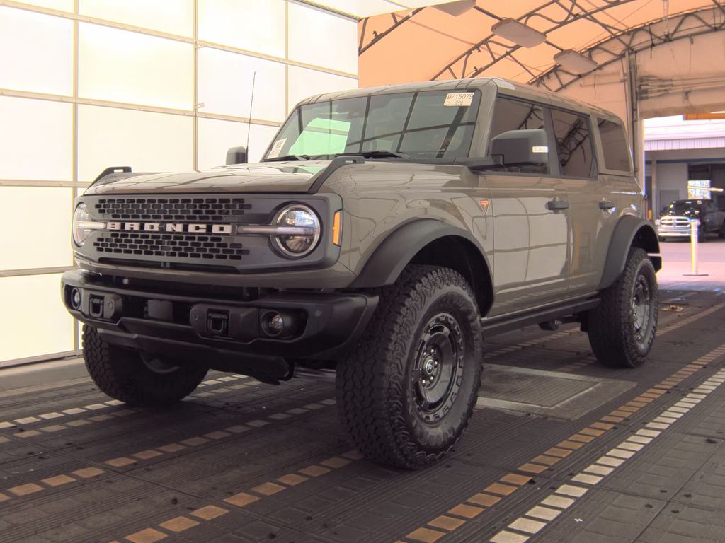 2025 Ford Bronco Badlands photo