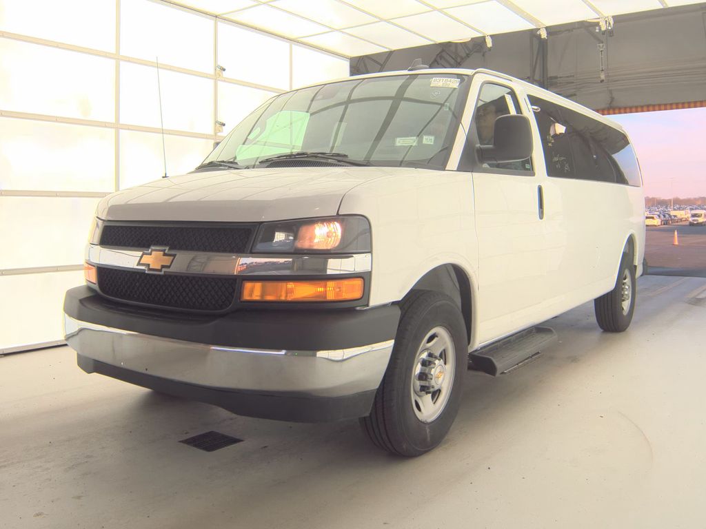 2025 Chevrolet 3500 LT photo