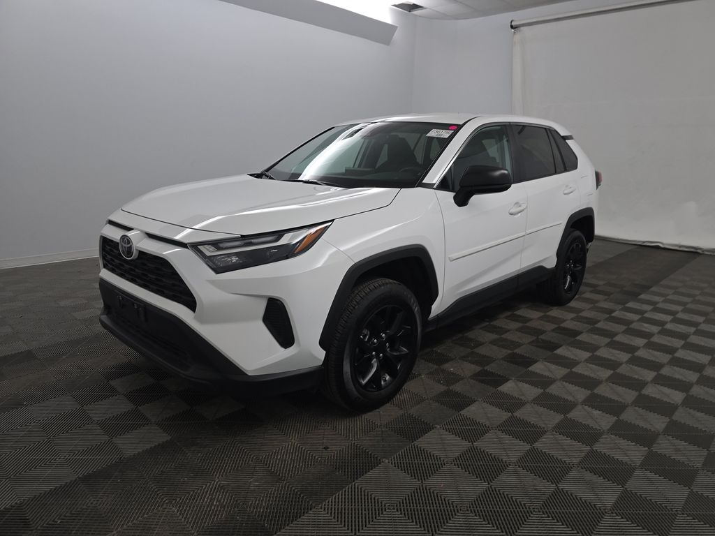 2025 Toyota RAV4 LE photo