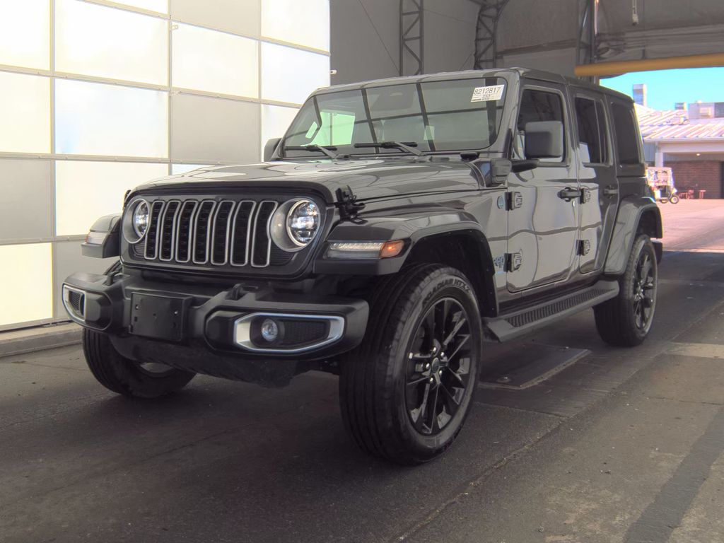 2025 Jeep Wrangler Sahara photo