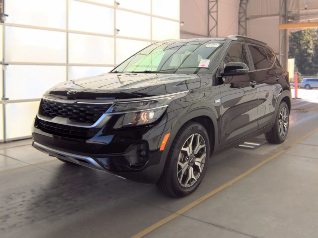 2021 Kia Seltos EX photo