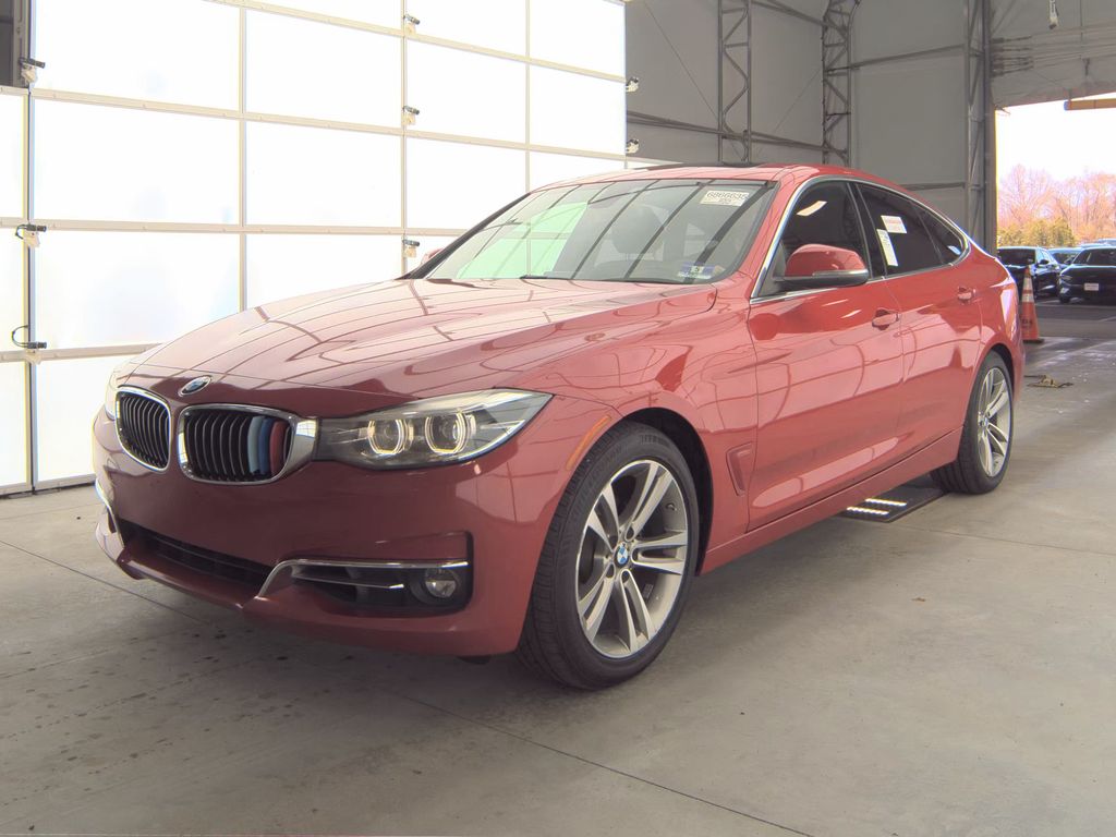 2018 BMW 3 Series 330IX LUX photo