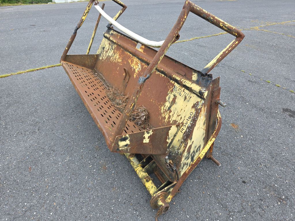 1990 Fontaine GS84 Spreader Tailgate photo