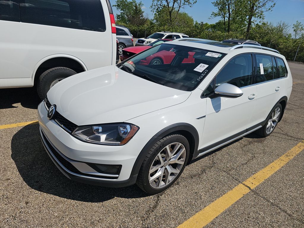 2017 Volkswagen Golf SE photo