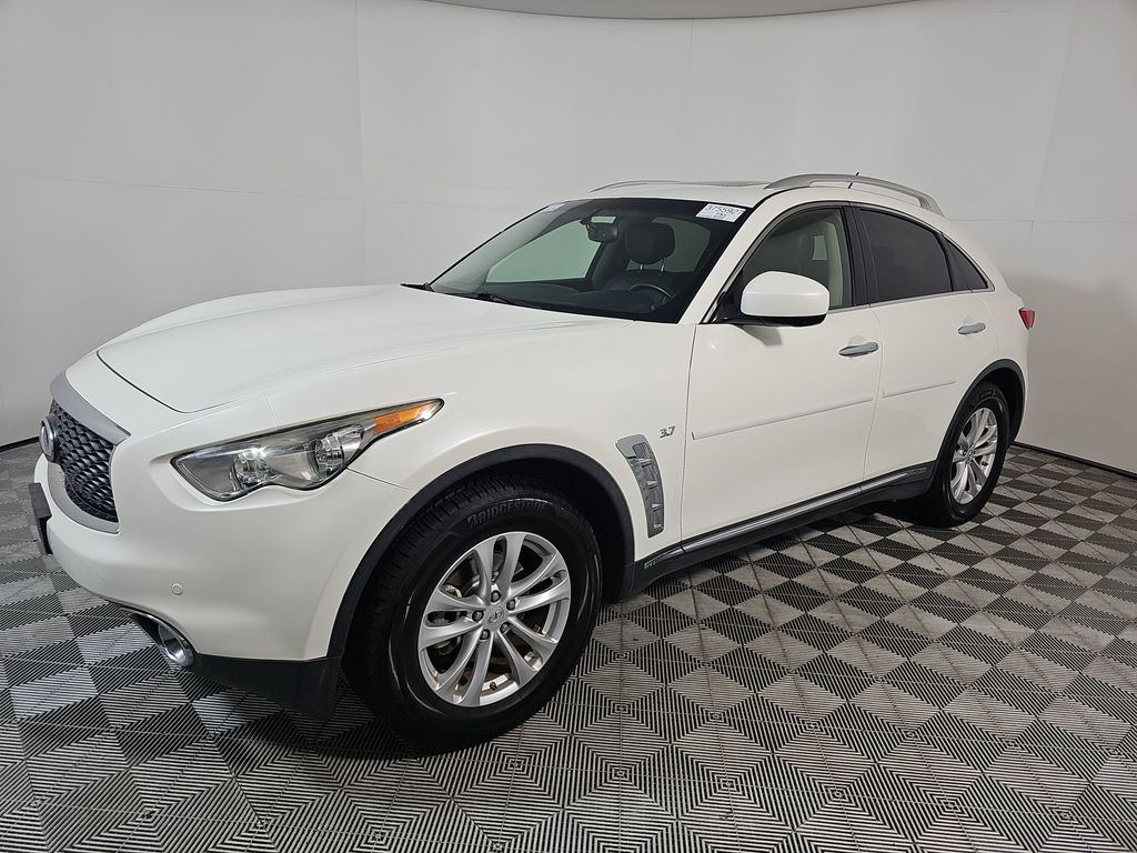 2017 INFINITI QX70 photo