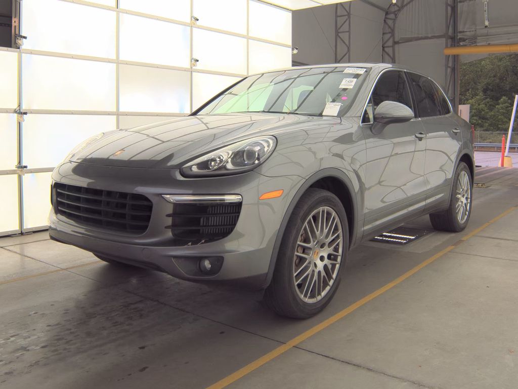 2017 Porsche Cayenne S photo