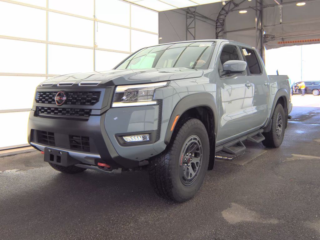 2025 Nissan Frontier PRO-4X photo