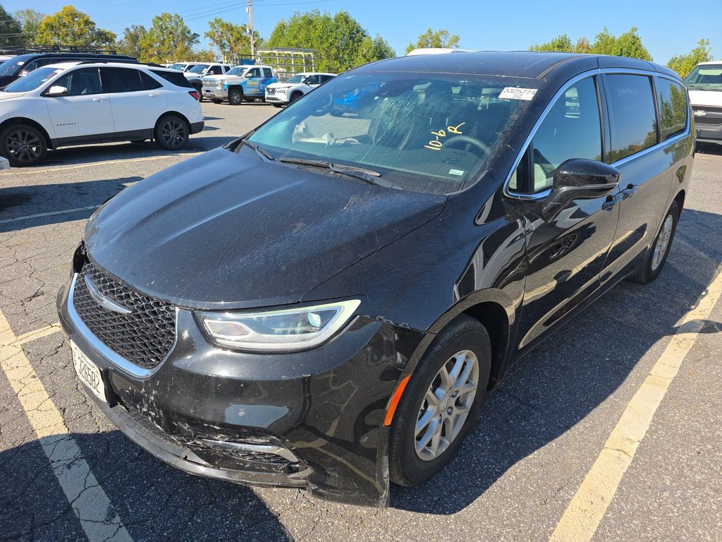2026 Chrysler Pacifica Select photo