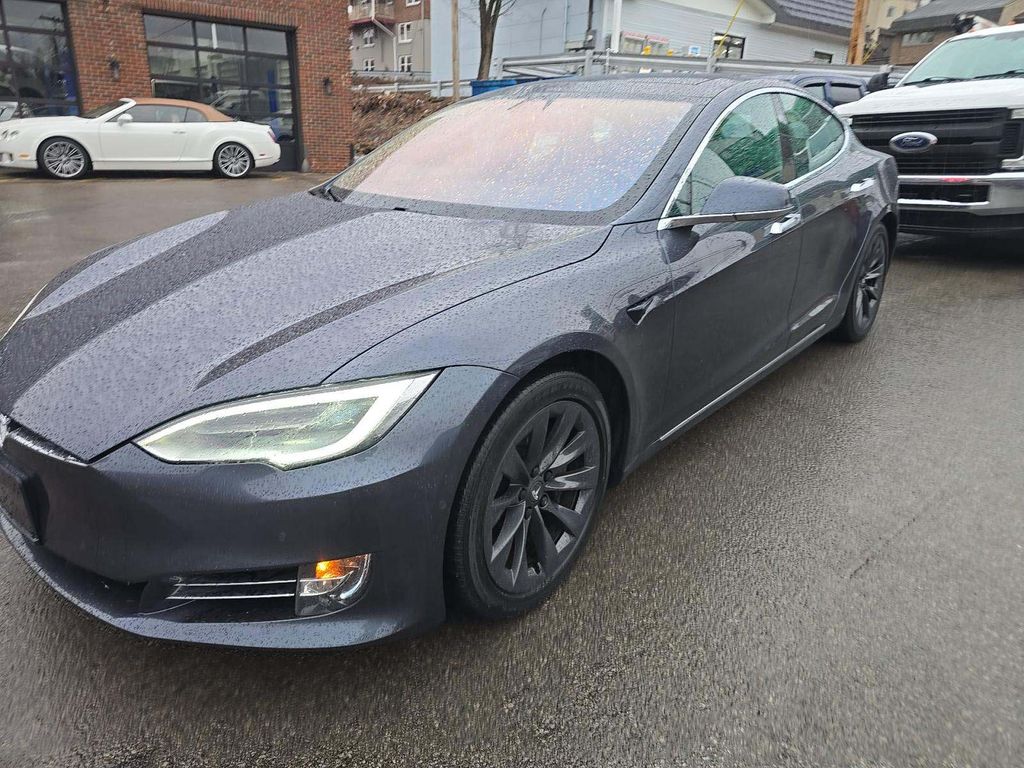 2018 Tesla Model S 100D photo