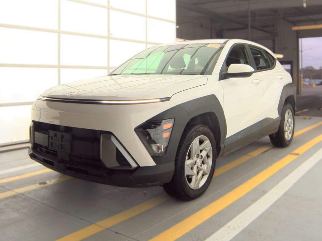 2025 Hyundai Kona SE photo