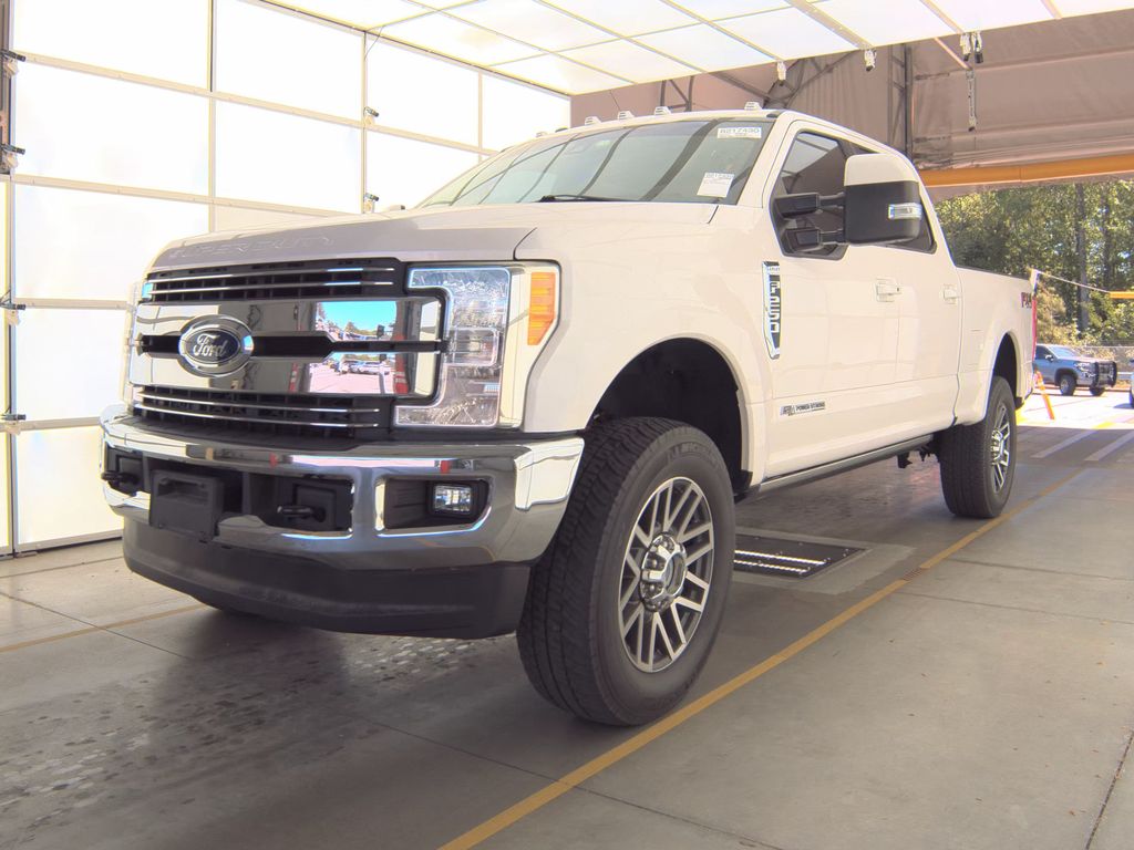2017 Ford F-250 Lariat photo