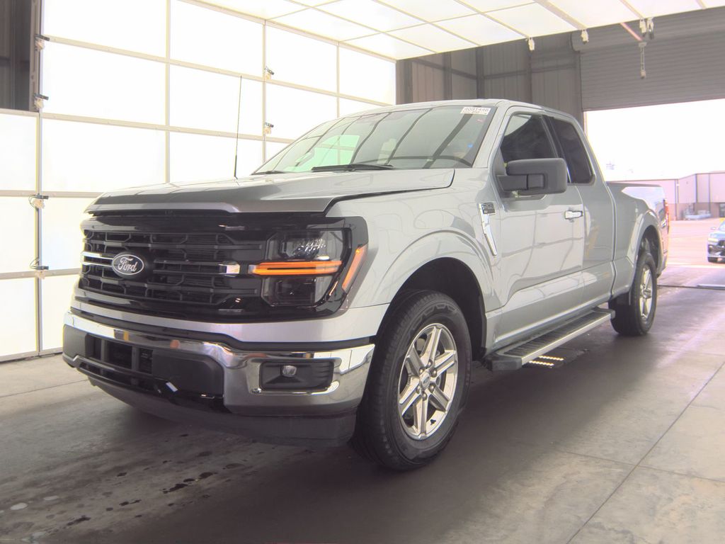 2025 Ford F-150 XLT photo