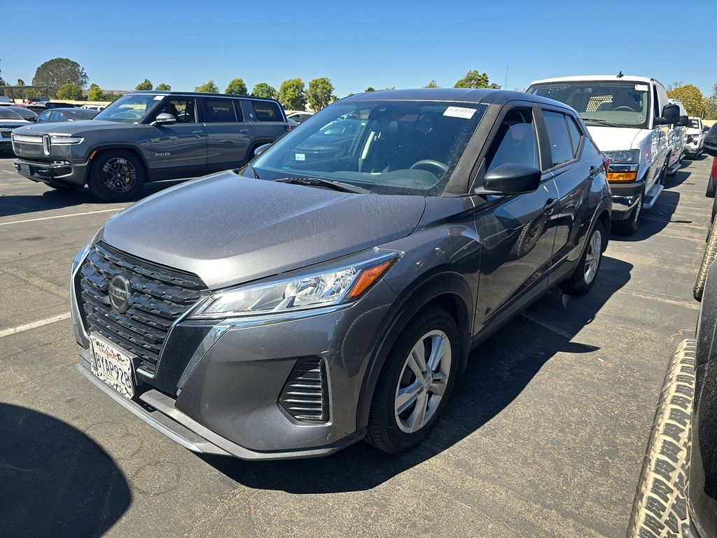 2021 Nissan Kicks S photo