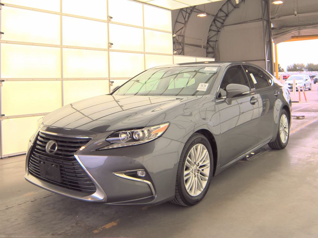 2016 Lexus ES photo