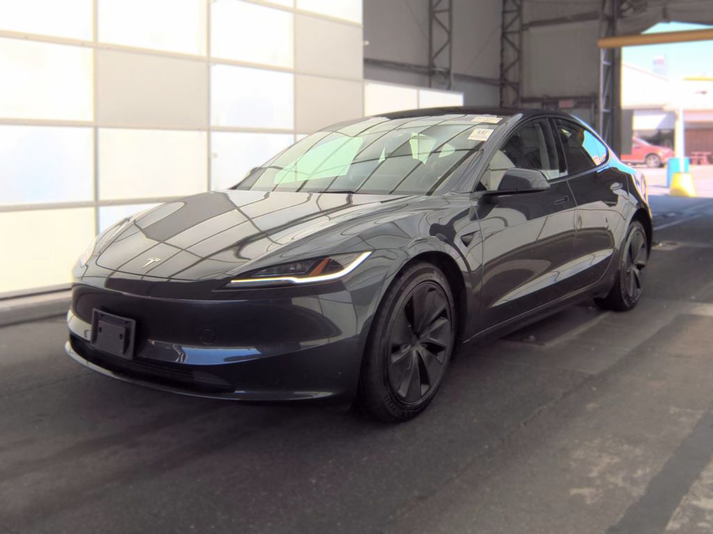 2024 Tesla Model 3 Standard Range photo