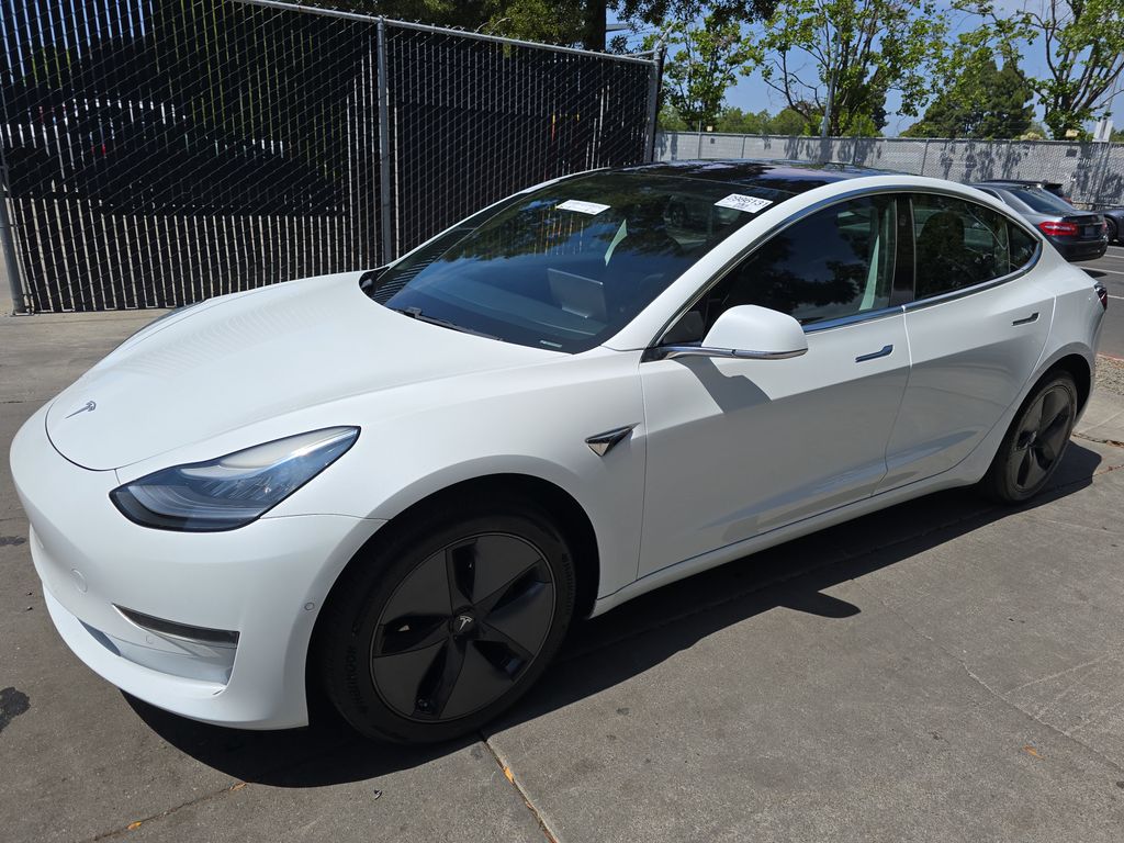 2018 Tesla Model 3 Long Range photo