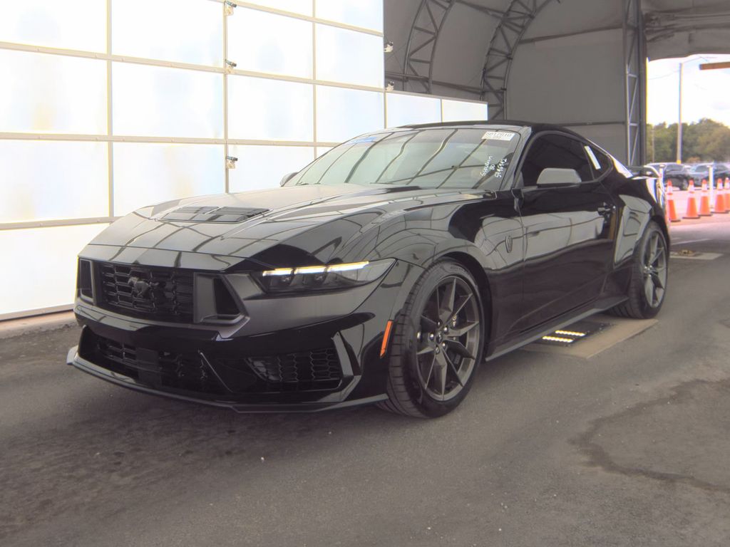 2025 Ford Mustang Dark Horse photo