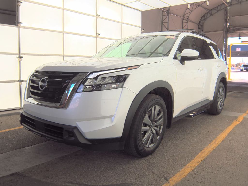 2025 Nissan Pathfinder SV photo