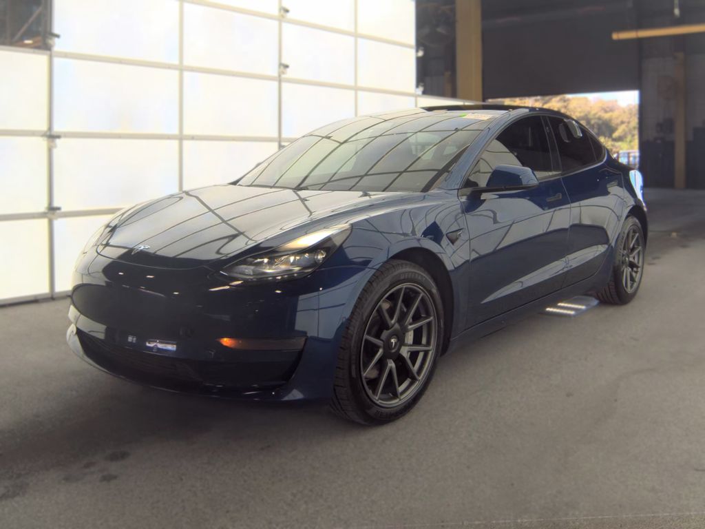 2021 Tesla Model 3 STD Plus photo