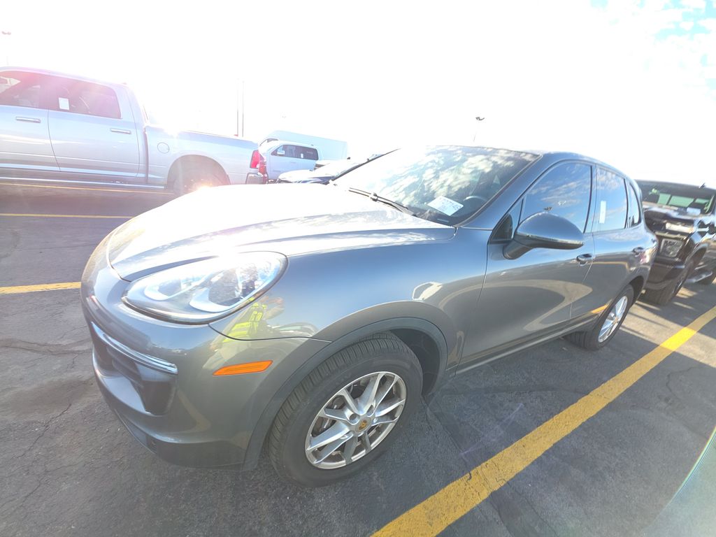 2016 Porsche Cayenne photo