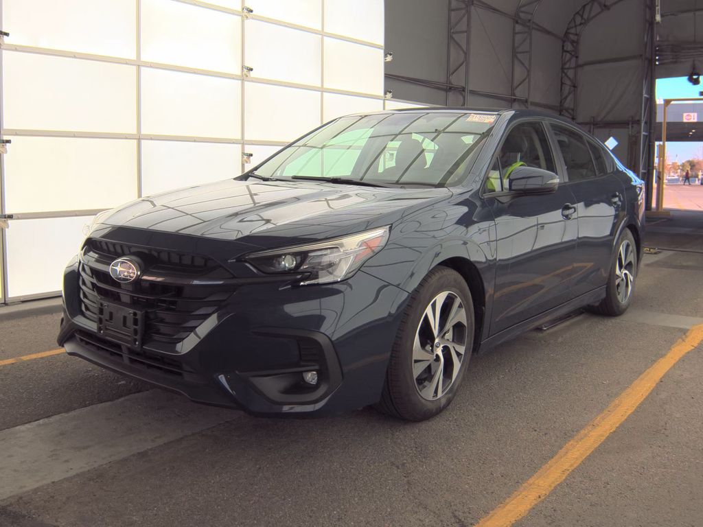 2025 Subaru Legacy Premium photo