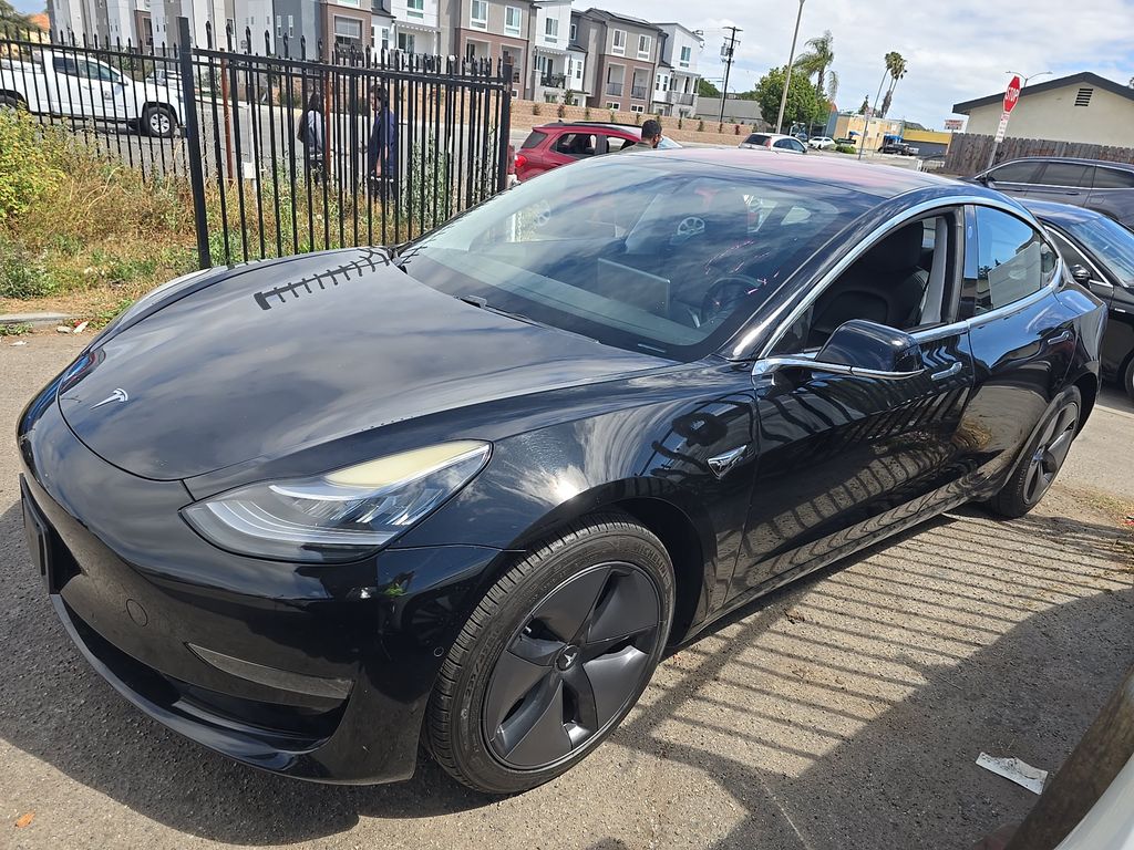 2017 Tesla Model 3 Long Range photo
