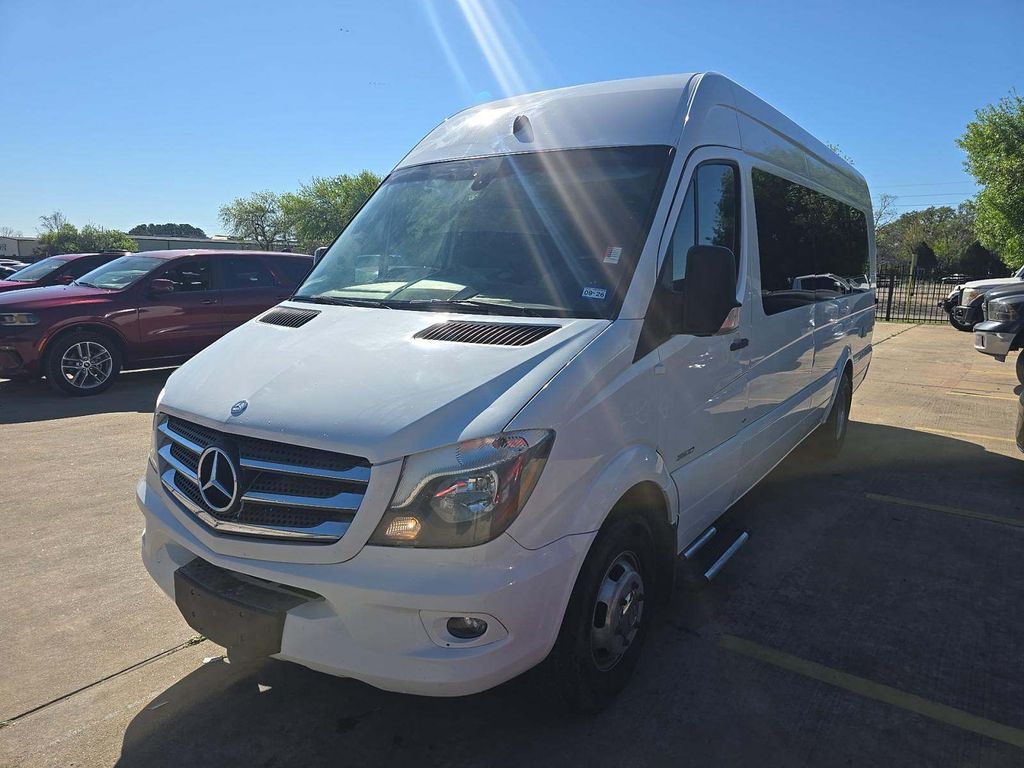 2015 Mercedes-Benz Sprinter 350 EXT photo