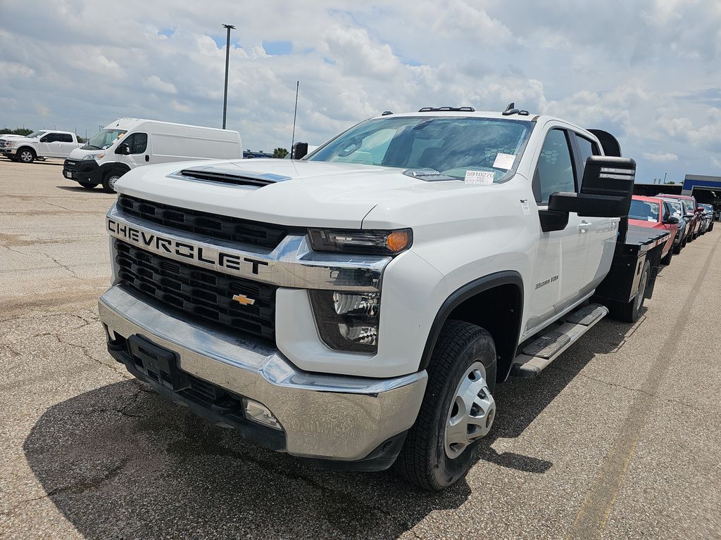2023 Chevrolet Silverado 3500HD LT photo